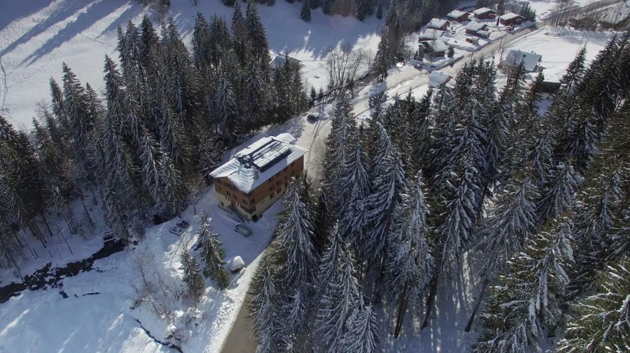 1861 Châtel Hostel Extérieur photo